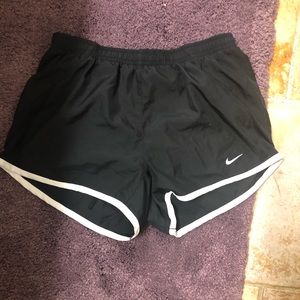 Black nike shorts